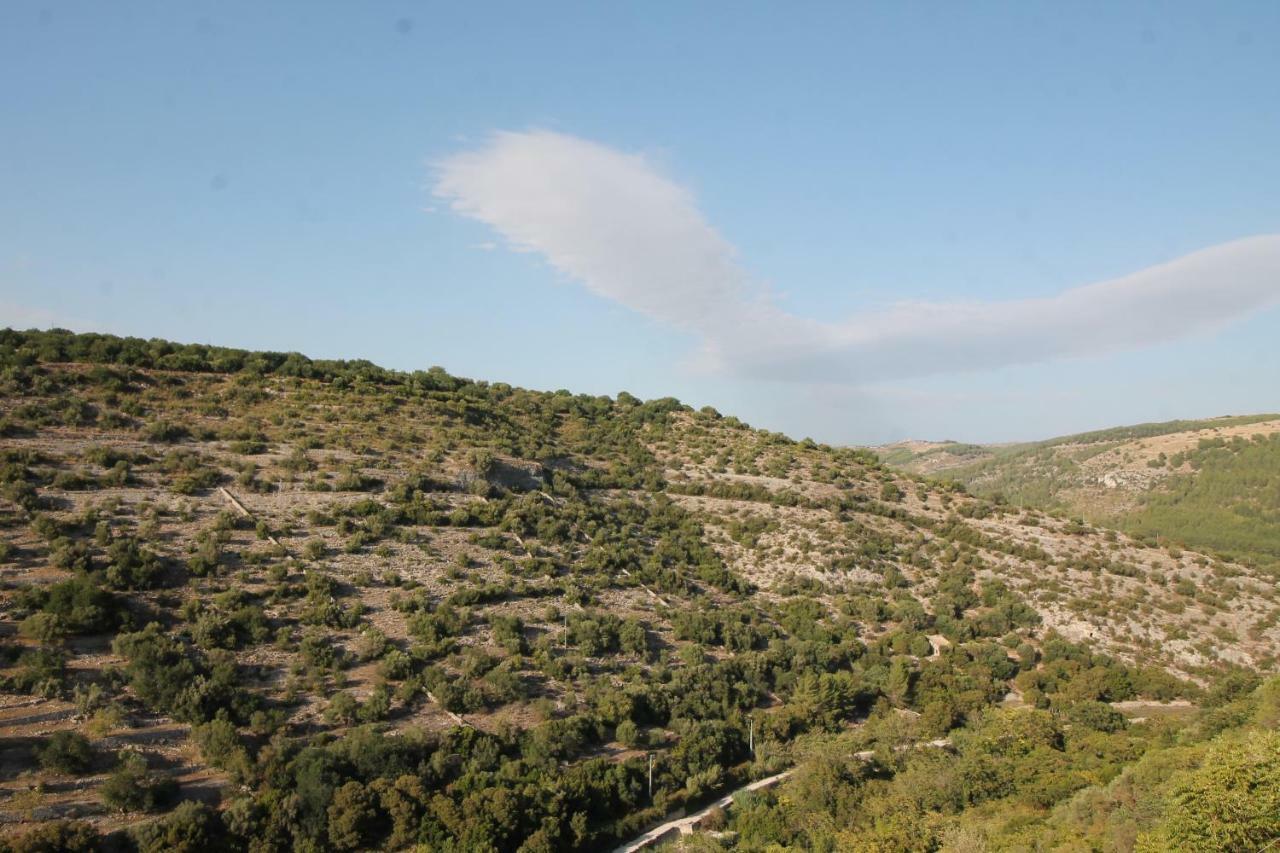 Le Luci su Ibla - Ospitalità con vista Acomodação com café da manhã Ragusa Exterior foto